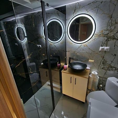 Luxury Aparments Klimatyzacja Z Prywatnym Parkingiem Apartment Radom Exterior photo