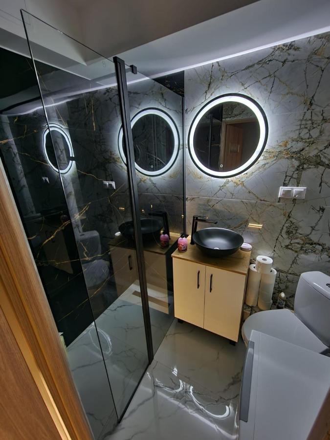 Luxury Aparments Klimatyzacja Z Prywatnym Parkingiem Apartment Radom Exterior photo